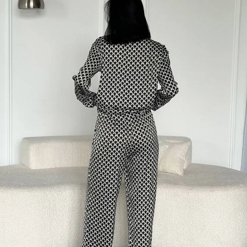 Autumn Autumn Warm Plaid Long Sleeved Trousers Two Piece Set High Sense Imitated Silk Pajamas Women