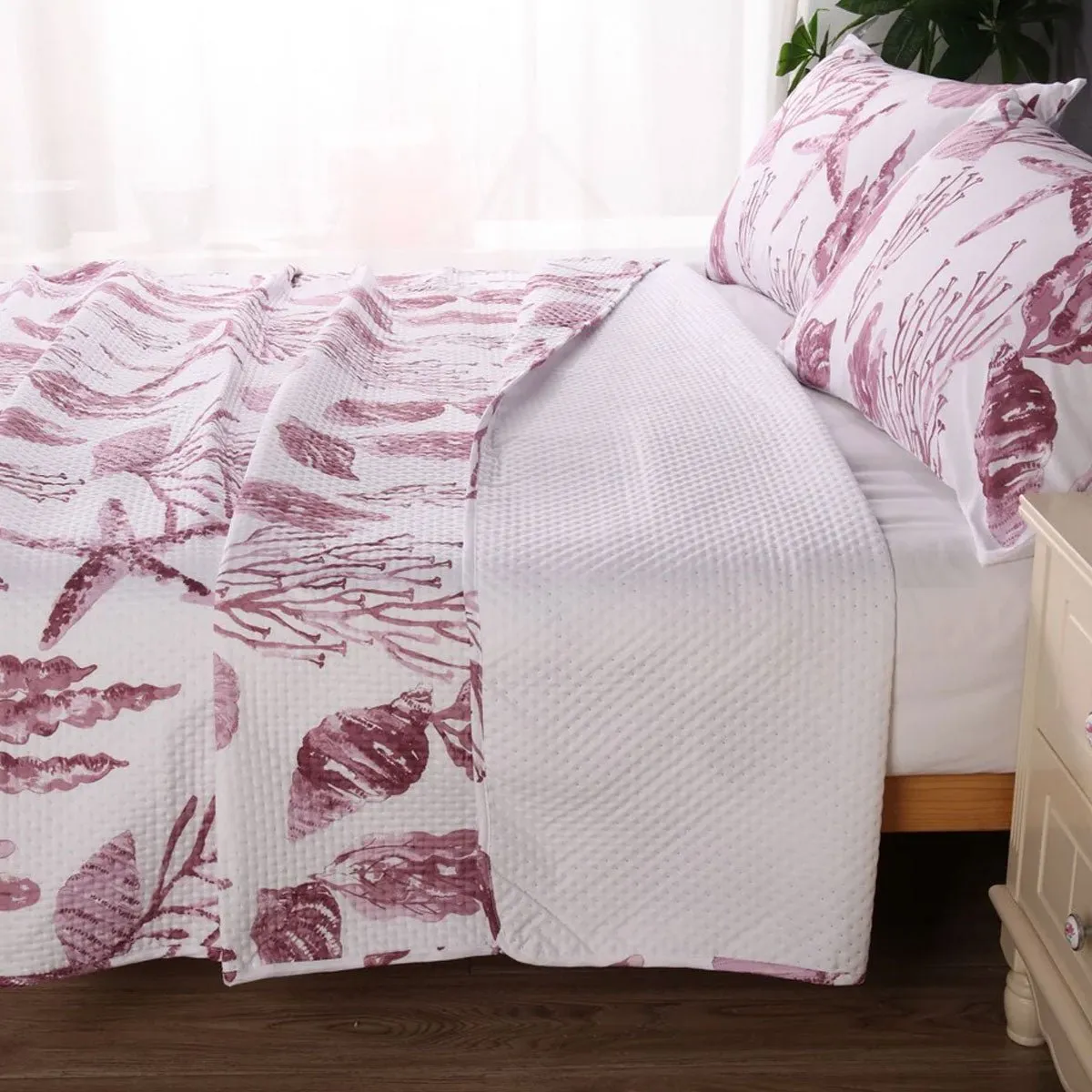 Coast Pink 3 Pcs Bamboo Blend Ultrosonic Reversible Comforter Set King