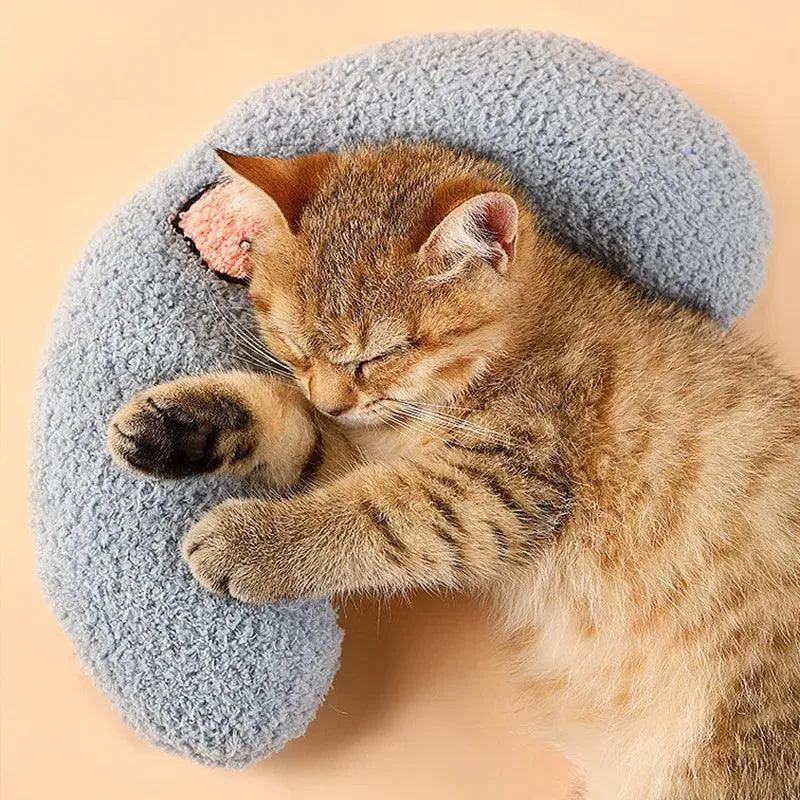 Cozy U Shaped Pet Winter Pillow