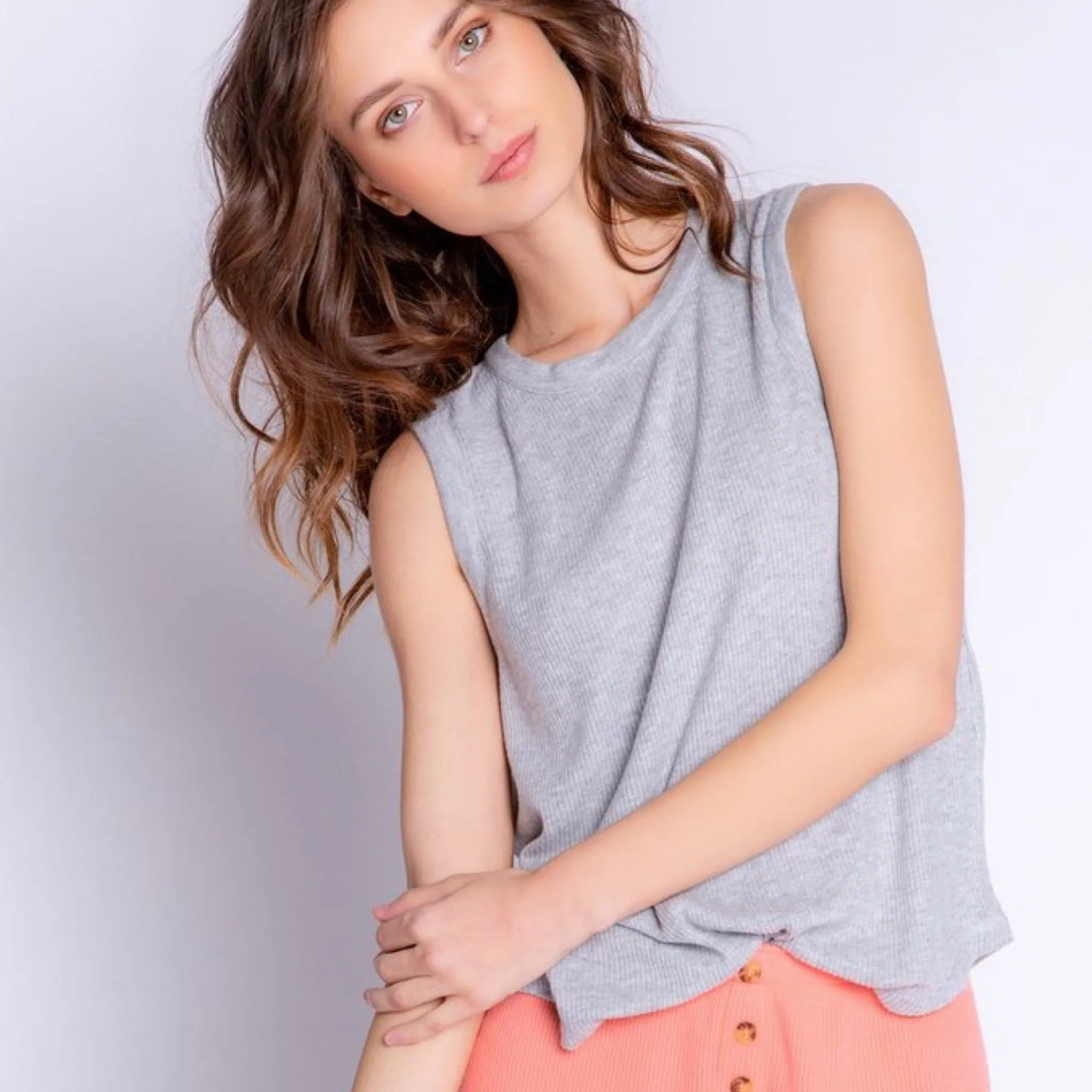 Textured Basics Short - Coral.